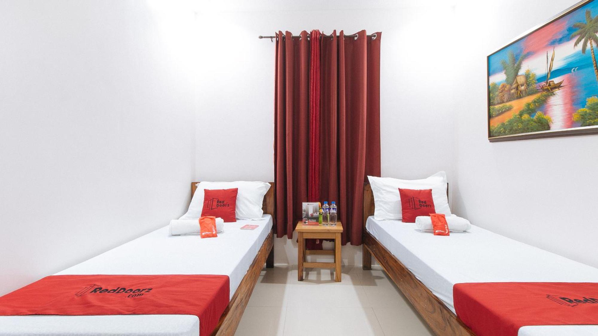 Reddoorz Plus @ Jollydays Hotel Nueva Ecija サン・ホセ エクステリア 写真
