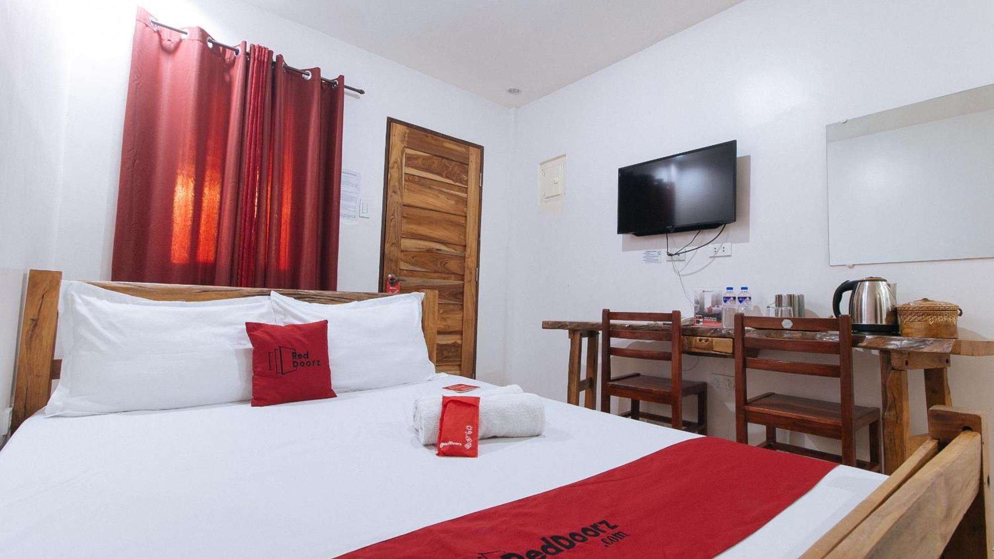 Reddoorz Plus @ Jollydays Hotel Nueva Ecija サン・ホセ エクステリア 写真