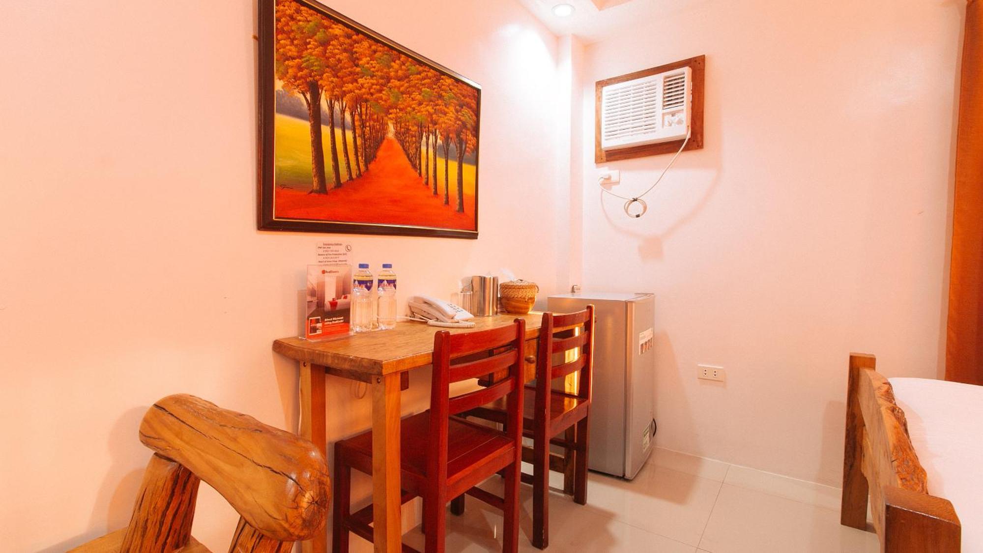 Reddoorz Plus @ Jollydays Hotel Nueva Ecija サン・ホセ エクステリア 写真