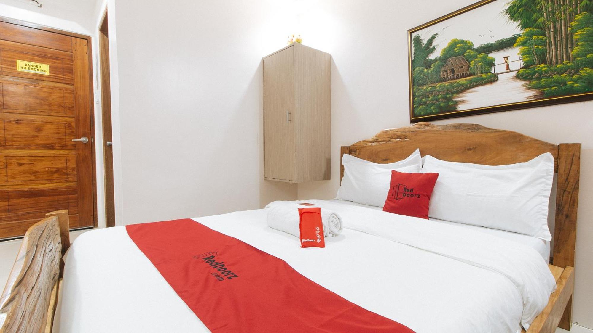 Reddoorz Plus @ Jollydays Hotel Nueva Ecija サン・ホセ エクステリア 写真