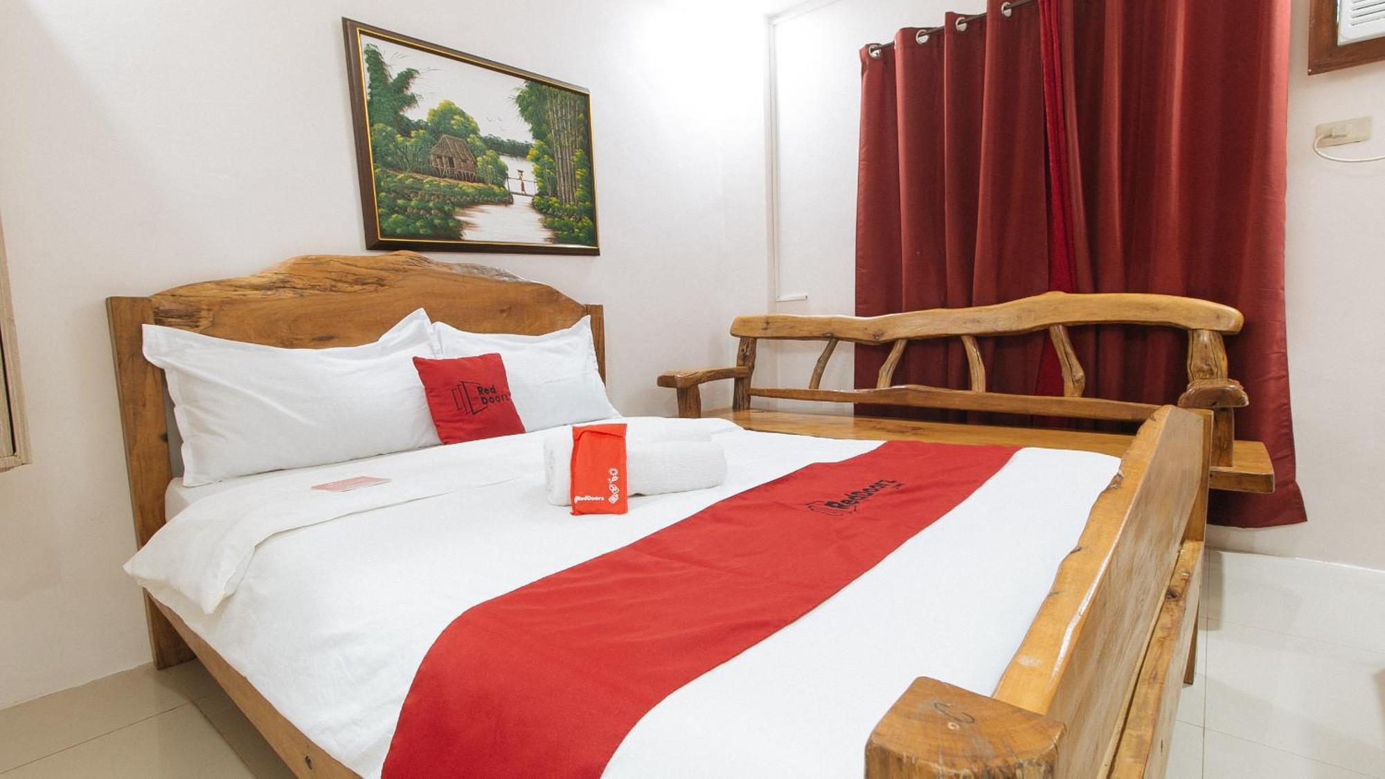 Reddoorz Plus @ Jollydays Hotel Nueva Ecija サン・ホセ エクステリア 写真
