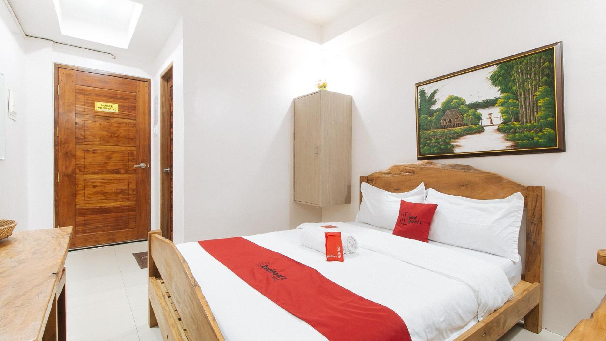 Reddoorz Plus @ Jollydays Hotel Nueva Ecija サン・ホセ エクステリア 写真