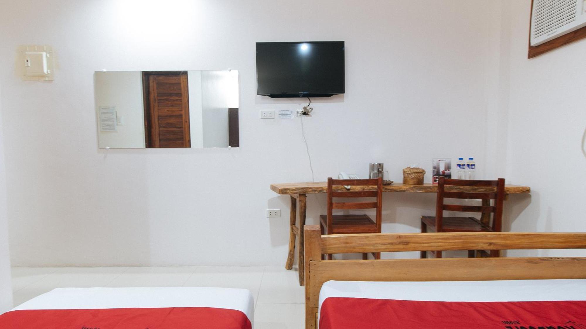 Reddoorz Plus @ Jollydays Hotel Nueva Ecija サン・ホセ エクステリア 写真