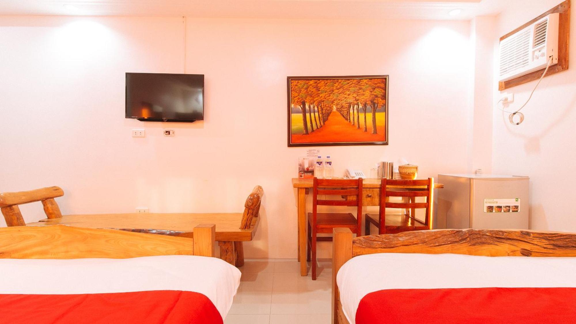 Reddoorz Plus @ Jollydays Hotel Nueva Ecija サン・ホセ エクステリア 写真
